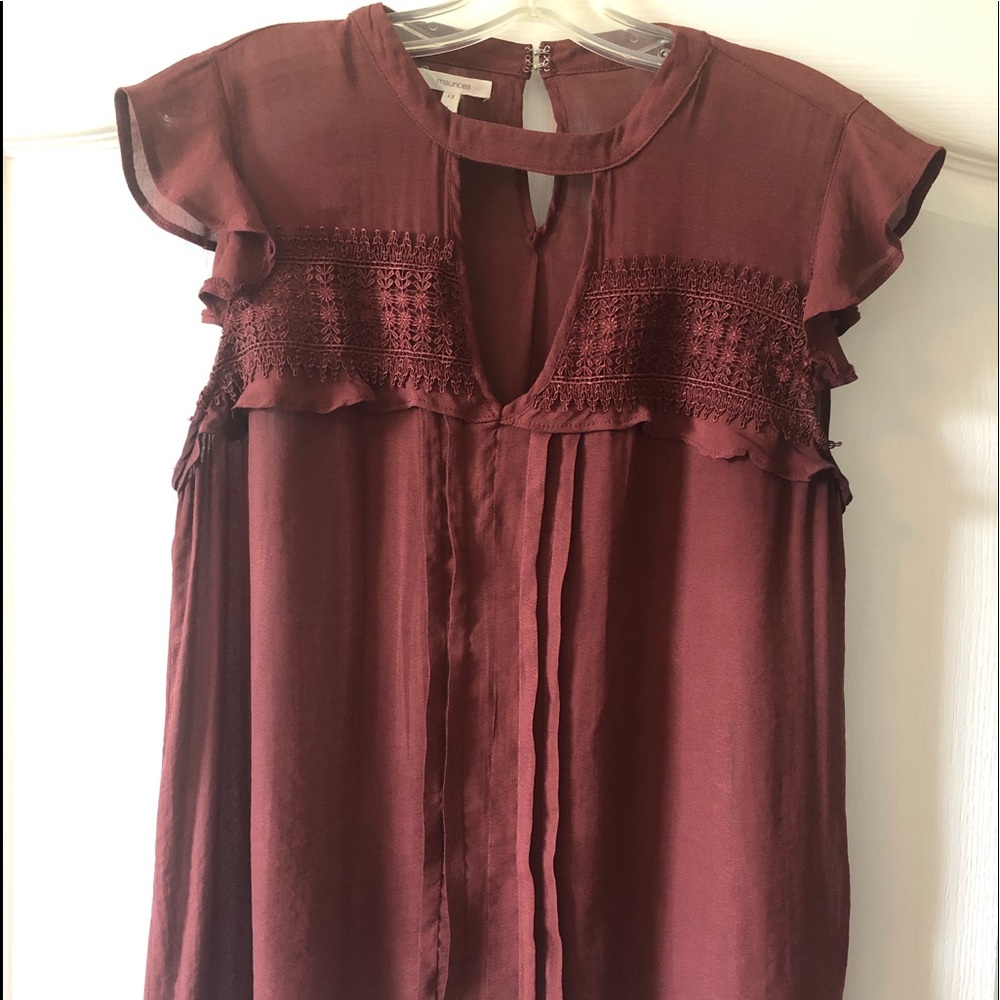 Flutter sleeve top